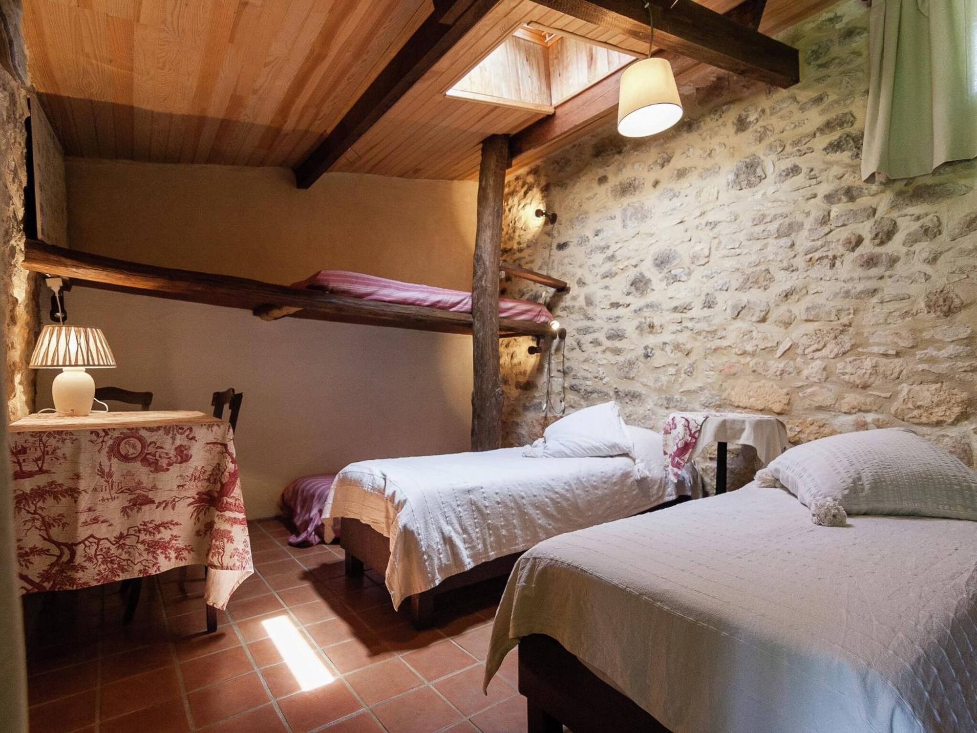 Cottage In Les Eyzies De Tayac Sireuil With Pool Meyrals Exteriör bild