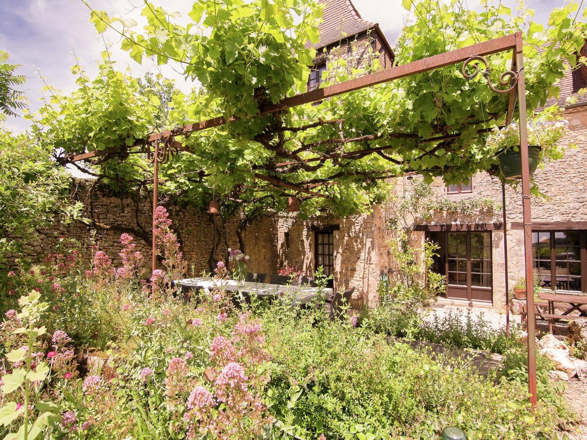 Cottage In Les Eyzies De Tayac Sireuil With Pool Meyrals Exteriör bild