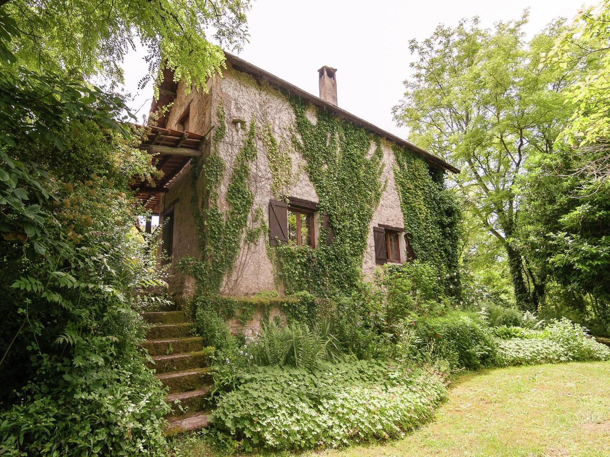 Cottage In Les Eyzies De Tayac Sireuil With Pool Meyrals Exteriör bild